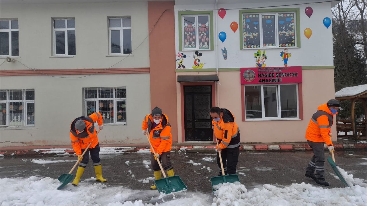 Ordu'da Okul Bahçeleri Temizlendi
