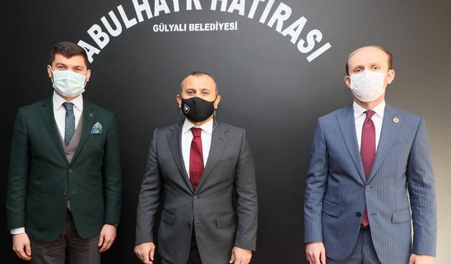 Vali Sonel, Gülyalı'da ziyaret ve temaslarda bulundu.