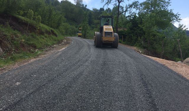 Ordu Büyükşehir Korgan'ı konforlu yollara kavuşturuyor.