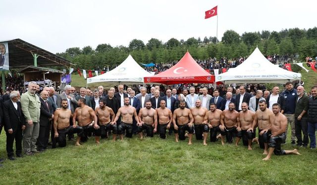 Koçyiğitler Aybastı Perşembe Yaylasında Coştu.