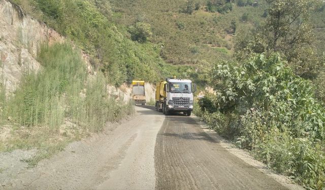 Ordu Büyükşehir Ulubey’in Mahallelerini Asfatla Buluşturuyor.