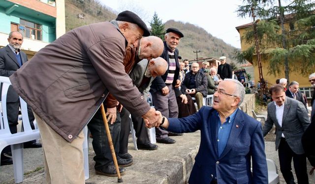 BAŞKAN GÜLER’E KIRLI’DA SEVGİ SELİ